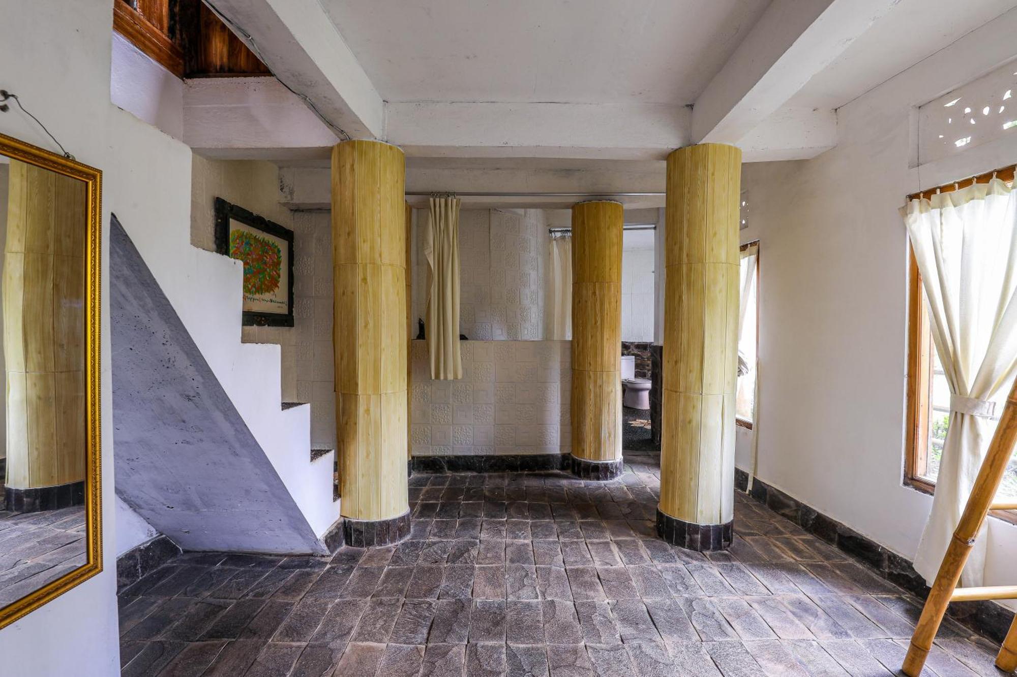 Omunity Bali Hotell Singaraja Exteriör bild