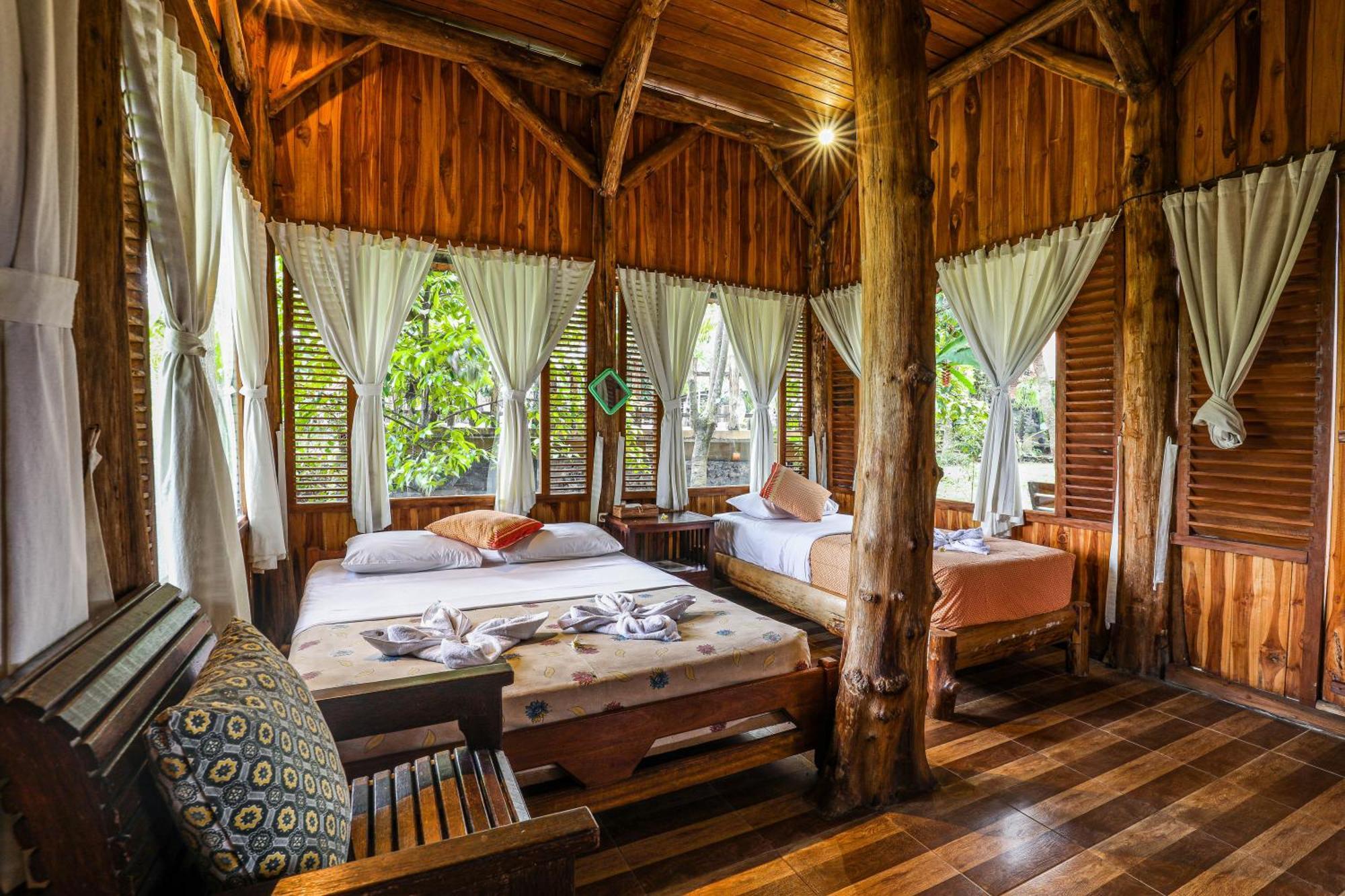 Omunity Bali Hotell Singaraja Exteriör bild