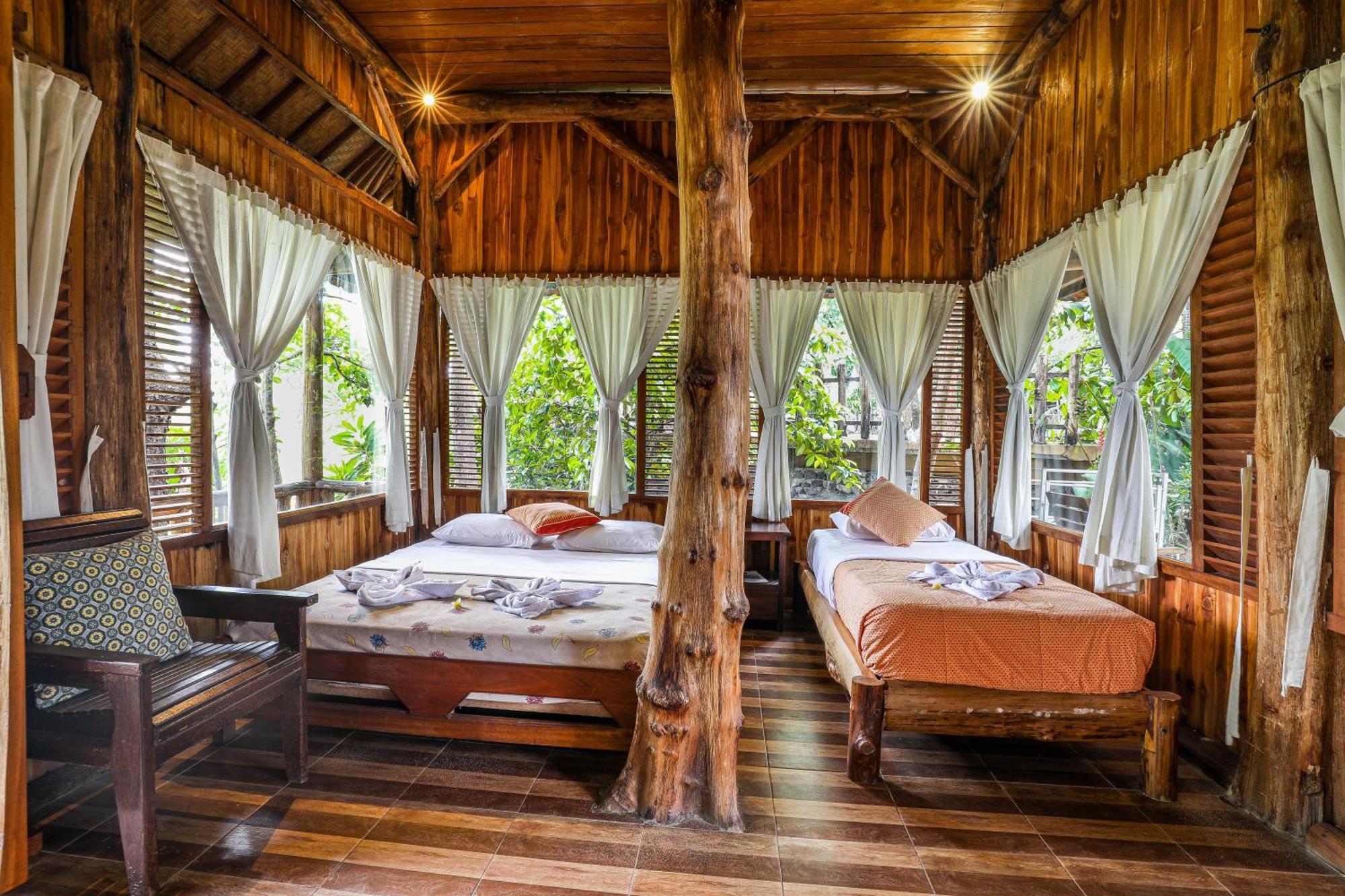 Omunity Bali Hotell Singaraja Exteriör bild