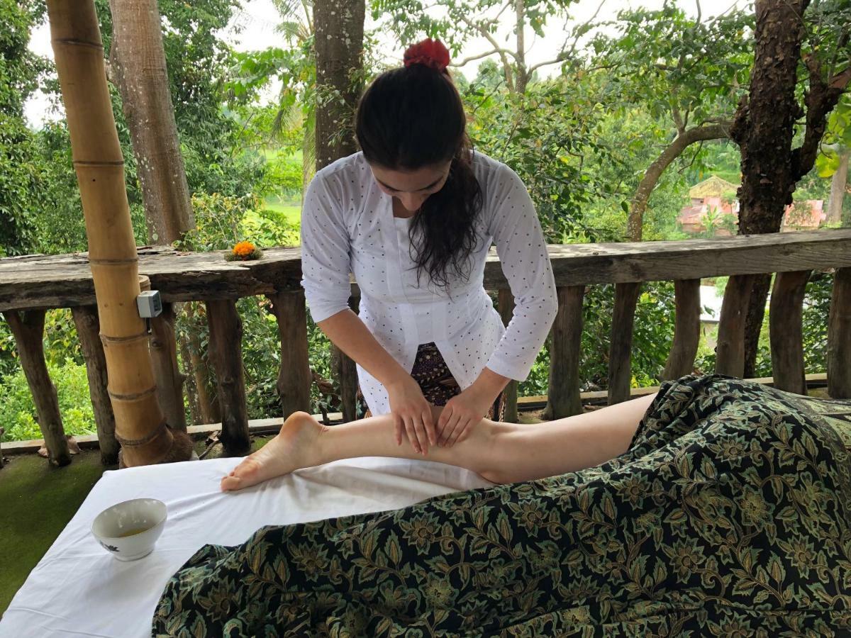 Omunity Bali Hotell Singaraja Exteriör bild